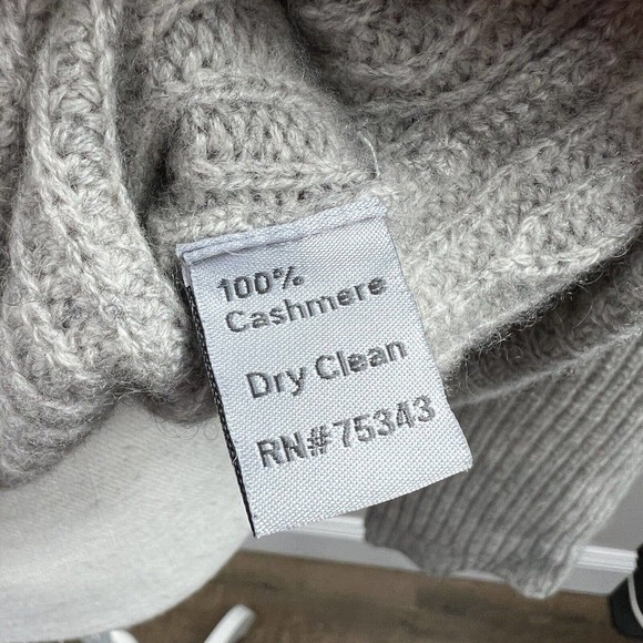 Allaway 100% Cashmere Gray V Neck Sweater Size M Shaker Knit - Picture 11 of 11